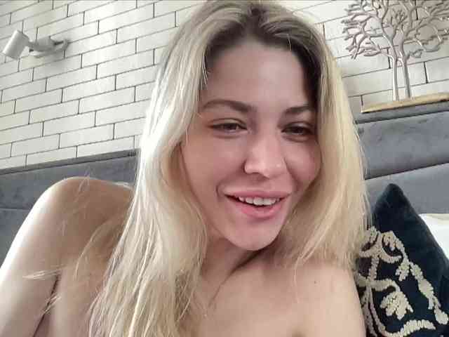 VIOLA-Sweet-Beauty webcam