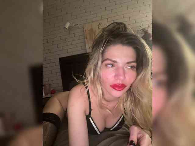 Sweet-Beauty Live Webcam on {site_name}