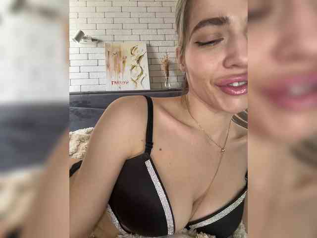 VIOLA-Sweet-Beauty webcam