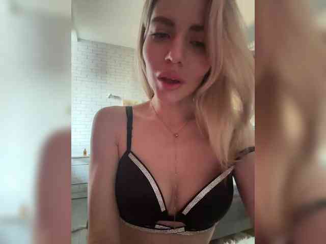 VIOLA-Sweet-Beauty webcam