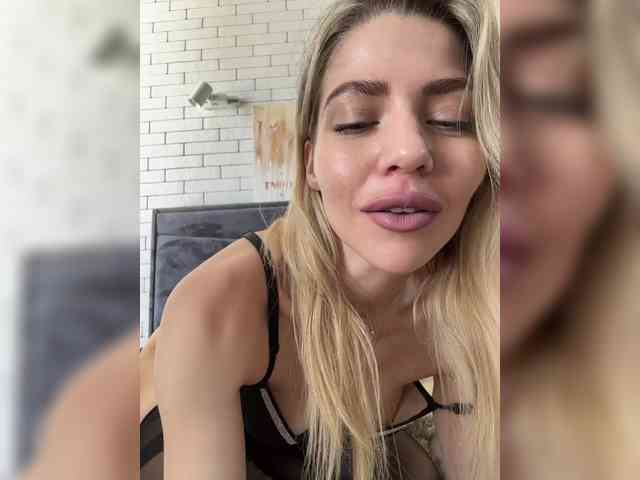 VIOLA-Sweet-Beauty webcam