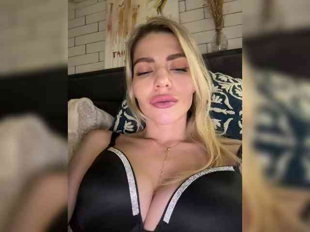 VIOLA-Sweet-Beauty webcam
