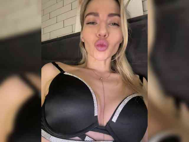 VIOLA-Sweet-Beauty webcam