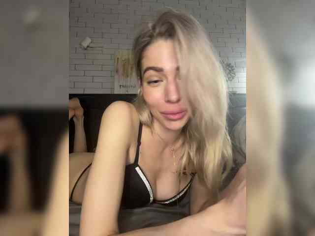 Sweet-Beauty Live Webcam on BongaCams
