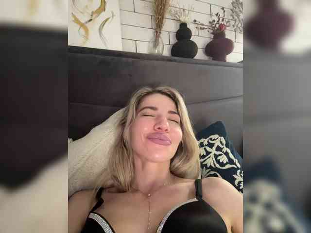 VIOLA-Sweet-Beauty webcam