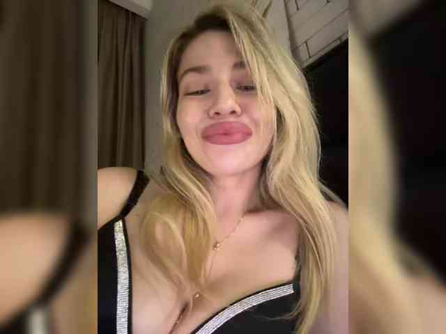 VIOLA-Sweet-Beauty webcam