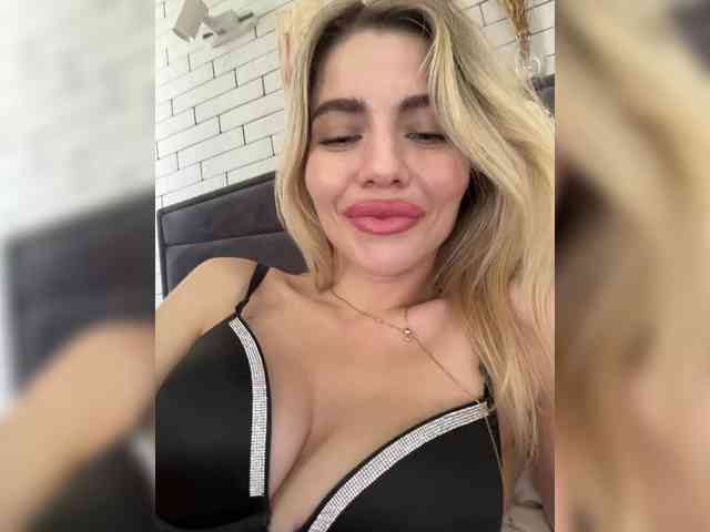 VIOLA-Sweet-Beauty webcam