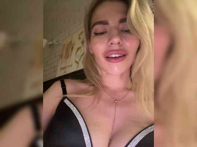 VIOLA-Sweet-Beauty webcam