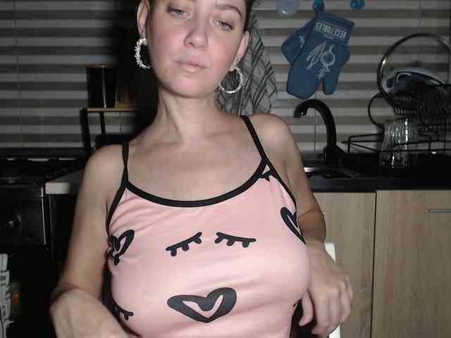 DanielleReys webcam