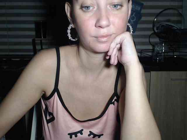 DanielleReys webcam