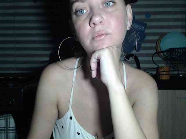 DanielleReys webcam
