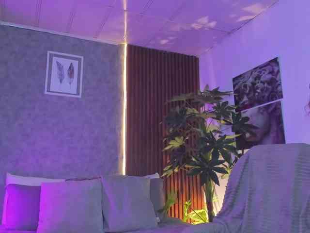 SaraandSofi02 webcam