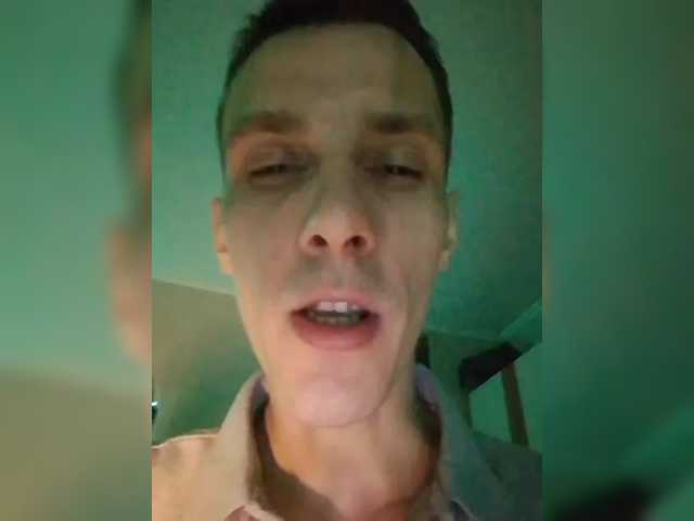 Laylay13's BongaCams show and profile