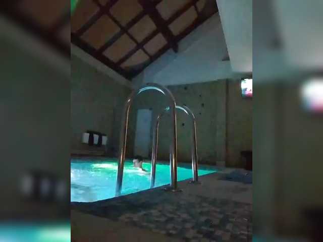 go to chat with Laylay13