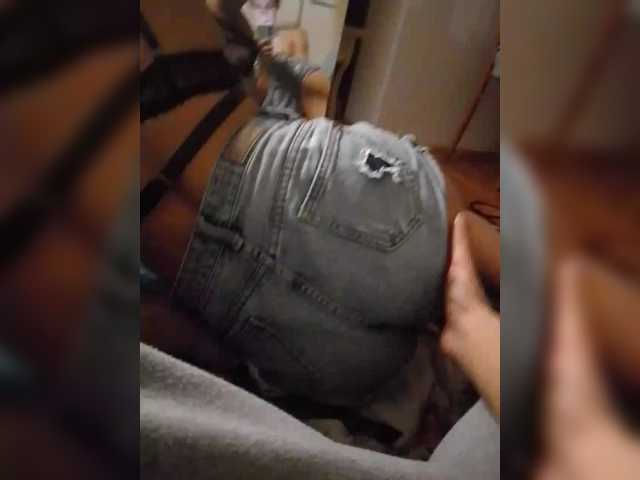 Young Laylay13 - sensual, excited and ready to amuse Laylay13 from BongaCams