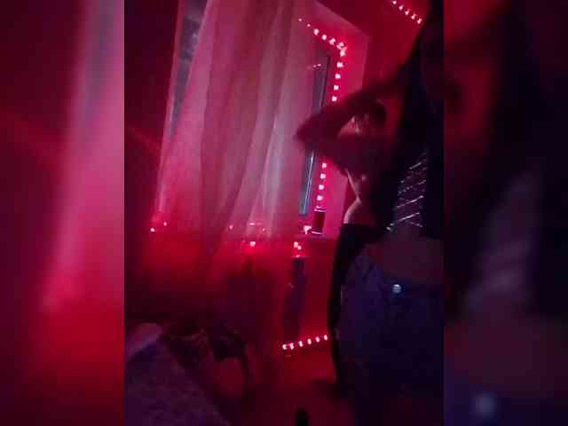 Laylay13 Live Webcam on {site_name}