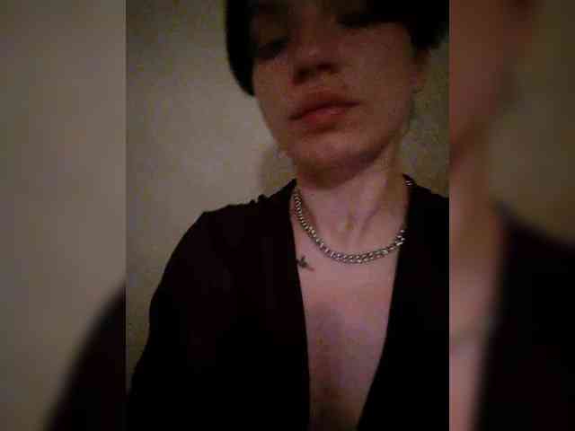 Laylay13 webcam