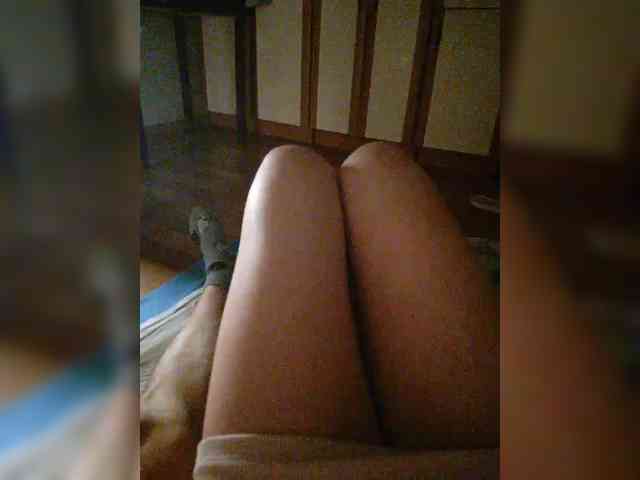 Laylay13 webcam