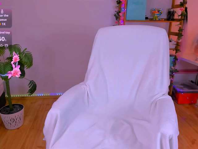 TeylorFly323 live cam