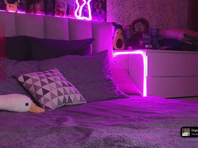 GoodyGirl's BongaCams show and profile