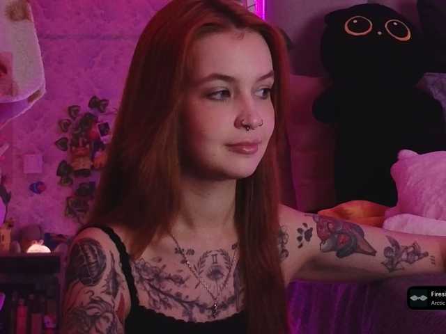 GoodyGirl's BongaCams show and profile