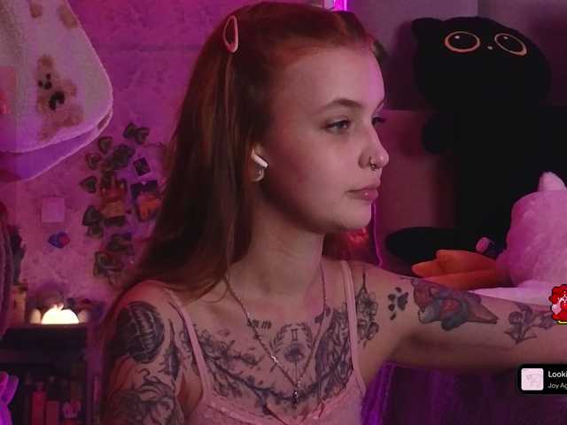 GoodyGirl's BongaCams show and profile