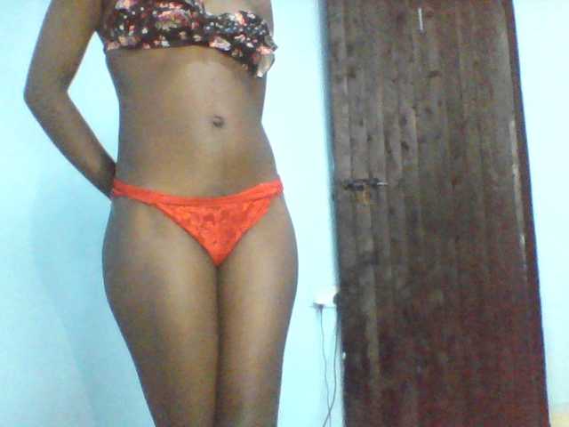 Sex chat gratuit in direct cu LilyAva2 pe BongaCams