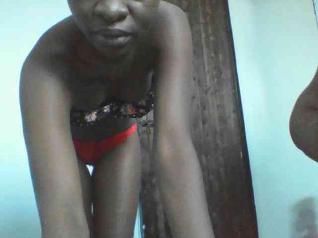 LilyAva2 webcam