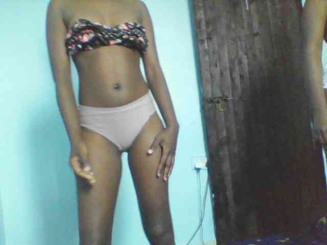 LilyAva2 webcam