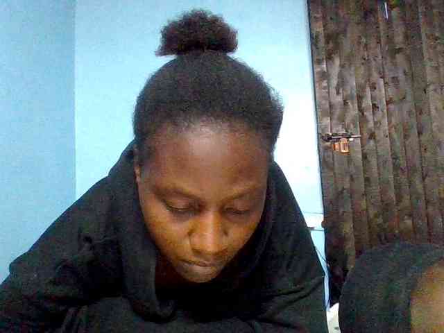 LilyAva2 webcam