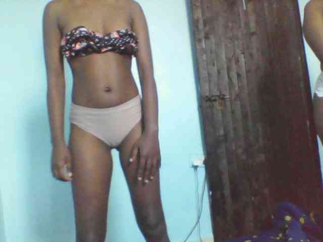 LilyAva2 webcam