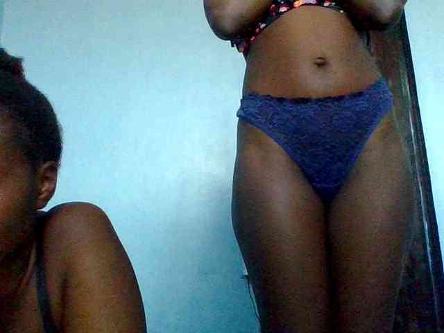 LilyAva2 webcam