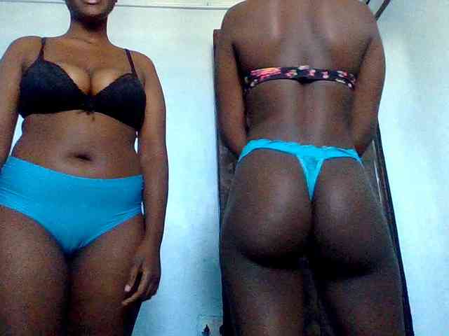 LilyAva2 webcam