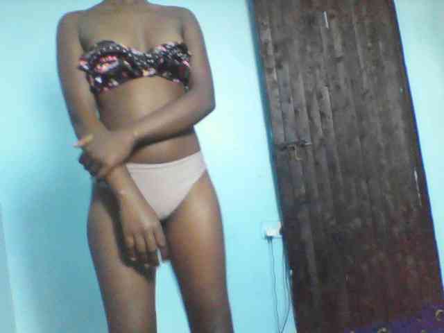 LilyAva2 webcam
