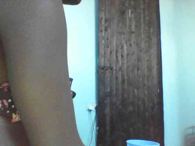 LilyAva2 webcam