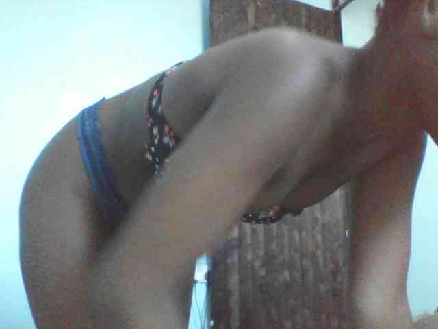 LilyAva2 webcam