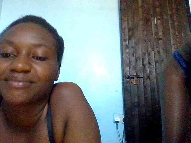 LilyAva2 webcam