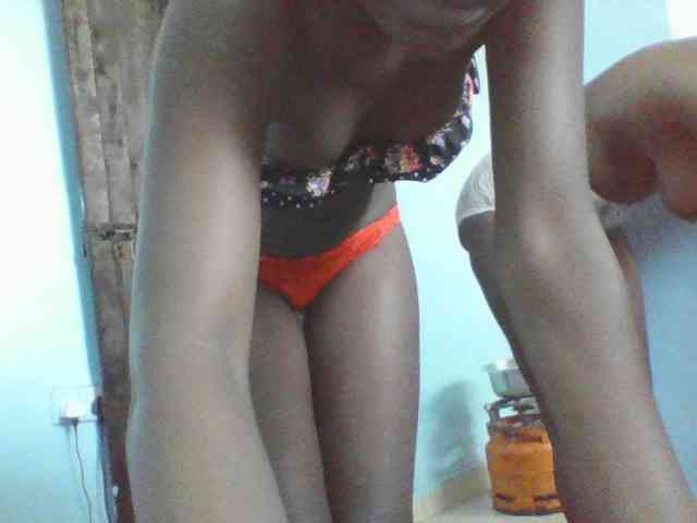 LilyAva2 webcam