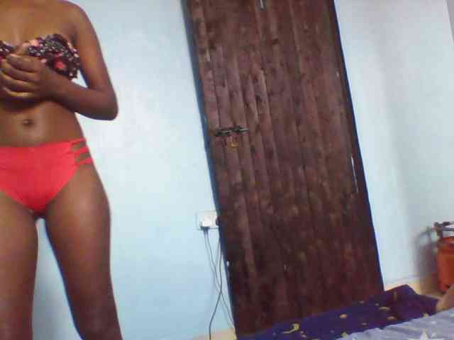 LilyAva2 webcam