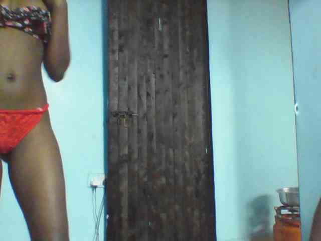 LilyAva2 webcam