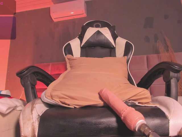 Ashley-12's BongaCams show and profile