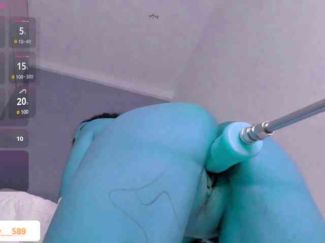 Ashley-12 webcam