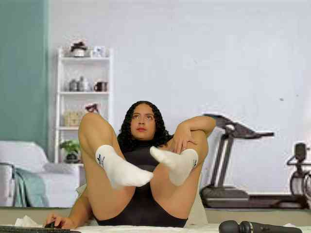 Ashley-12 webcam