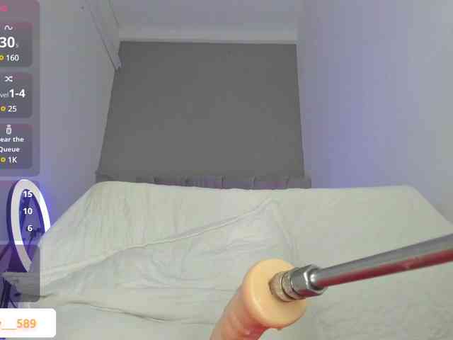 Ashley-12 webcam