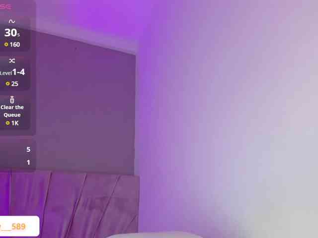 Ashley-12 webcam