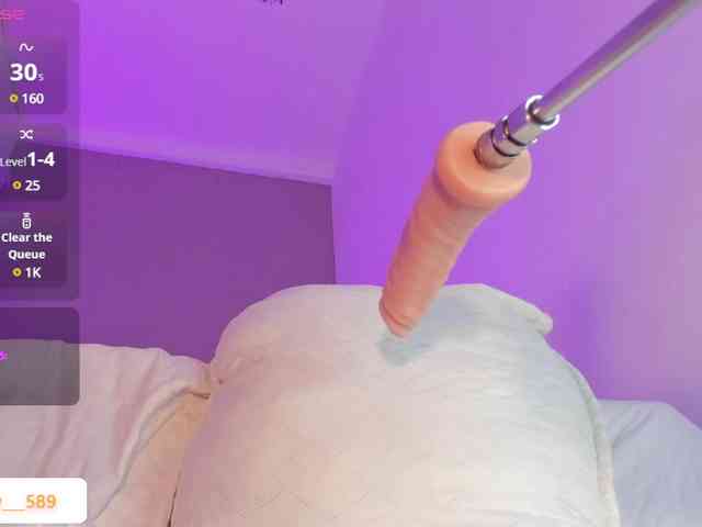 Ashley-12 webcam