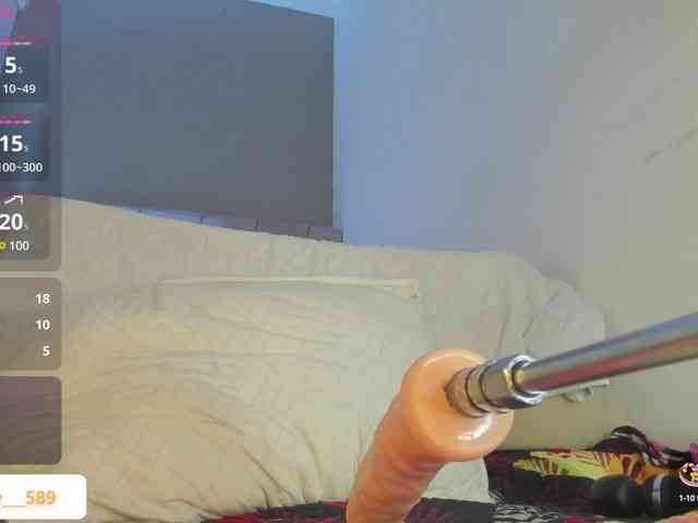 Ashley-12 webcam