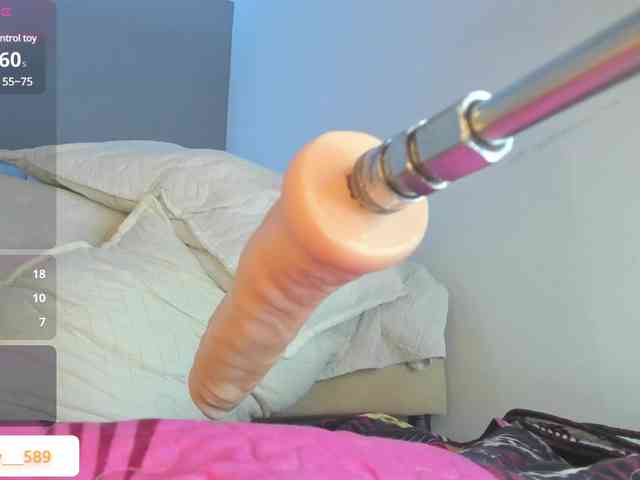 Ashley-12 webcam
