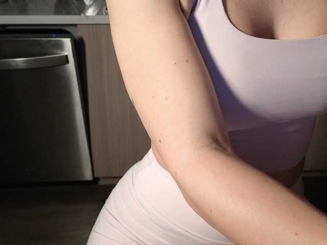 LunaBlondSexy's BongaCams show and profile