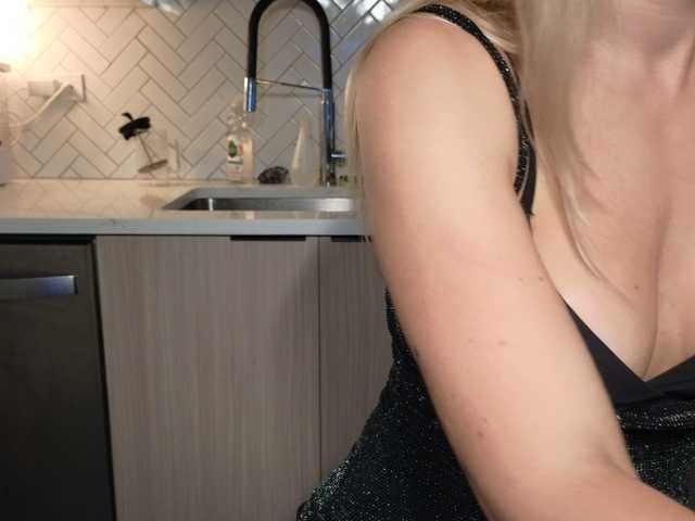 Preview of lunablondsexy